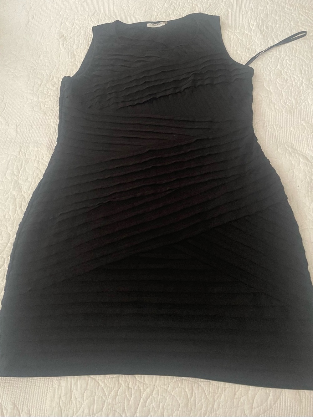 Calvin Klein Black Sleeveless Textured Sheath Mini Dress